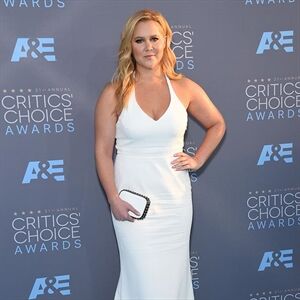 Amy Schumer jokes her parents made her think she was a supermodel -Image1
