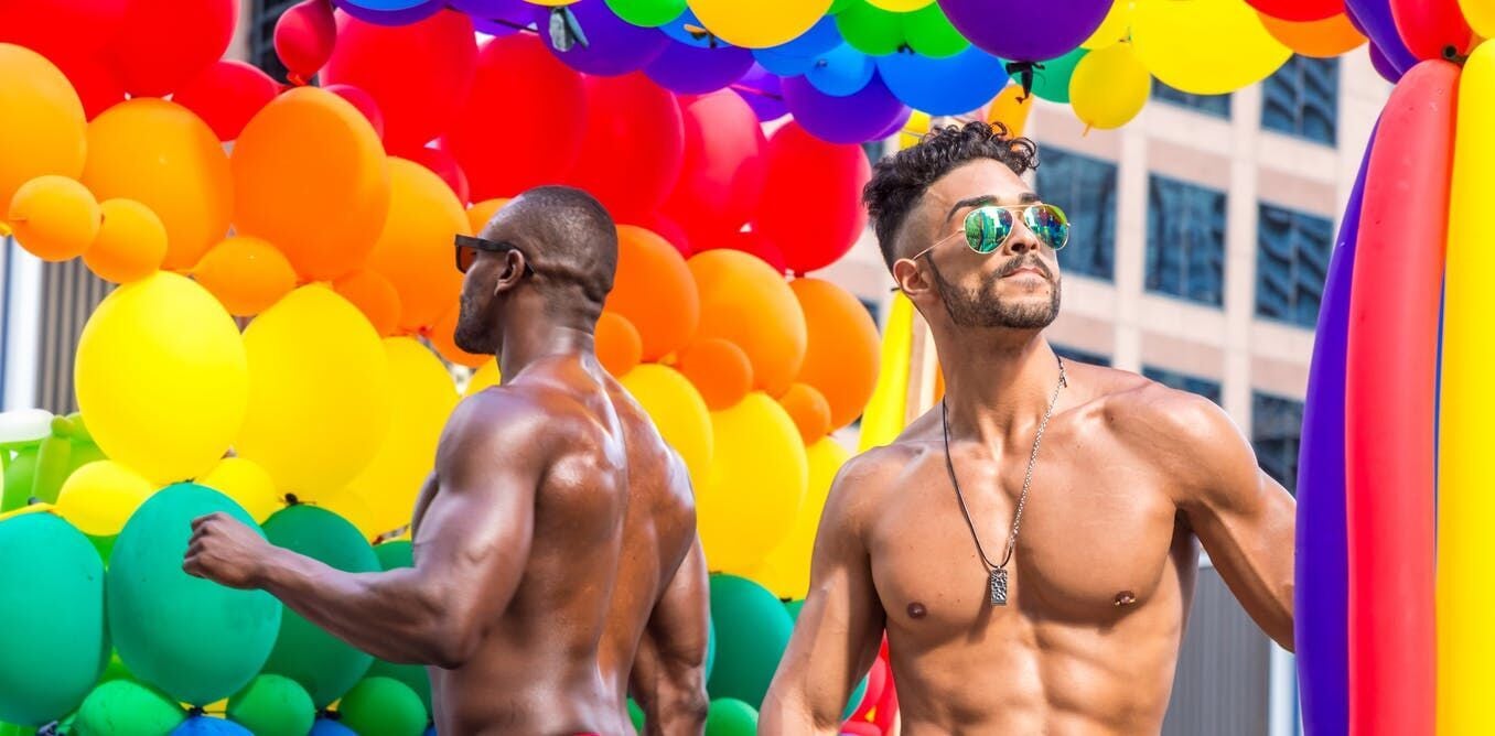 Grindr profile pics are all about the hookup | Opinion | toronto.com