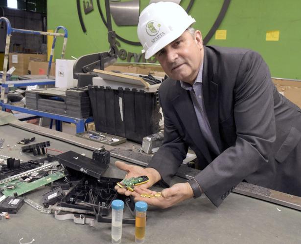 Done vaping? In Toronto, you can't trash or recycle your unwanted device
