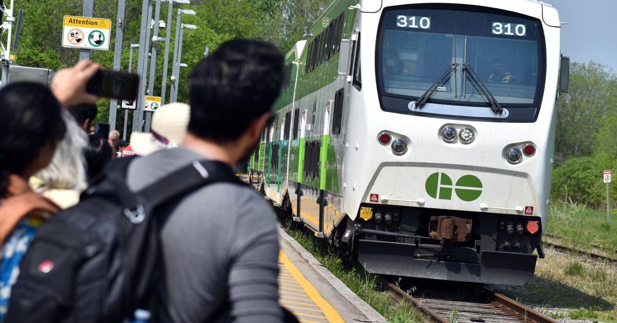 GO launches 2-way weekend train service from Brampton to Toronto