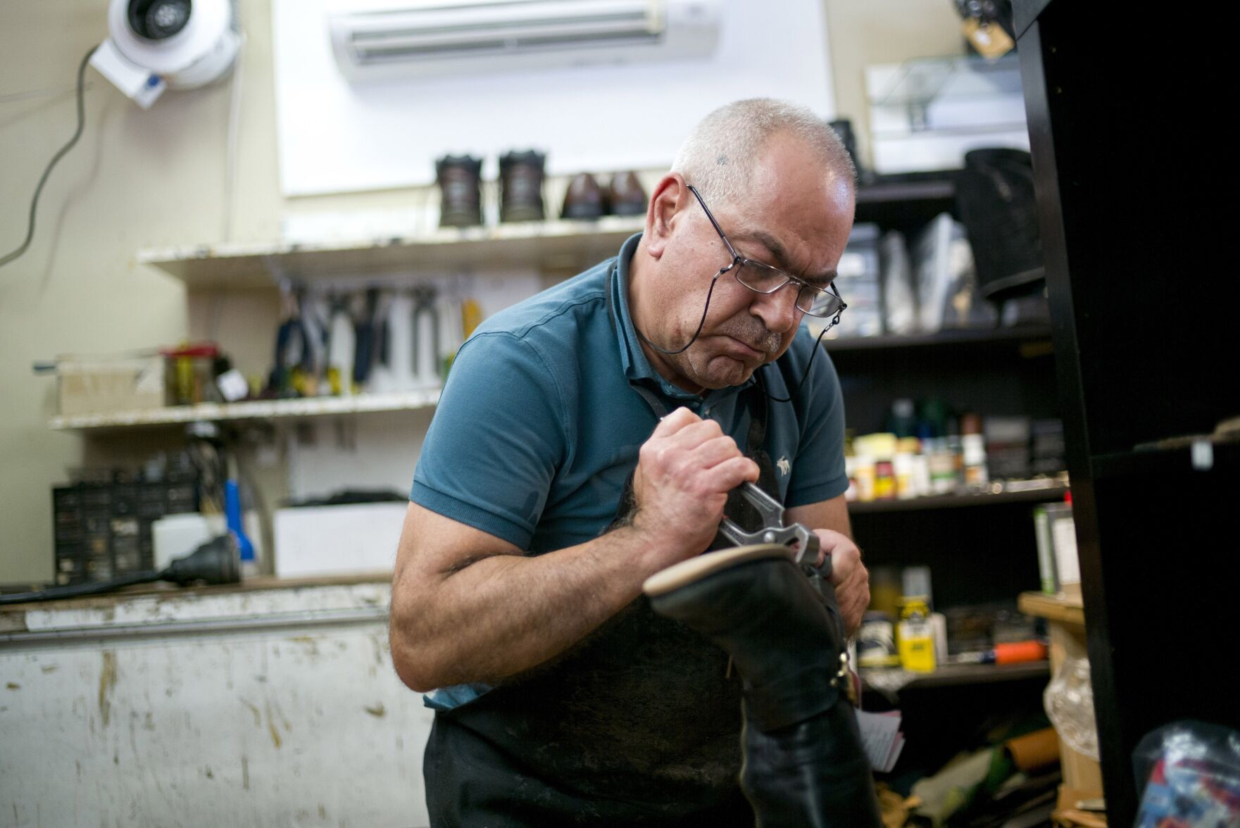 Shoe repair deals bloor west