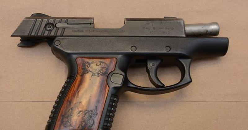 Loaded gun allegedly seized in Etobicoke after police notice armed man