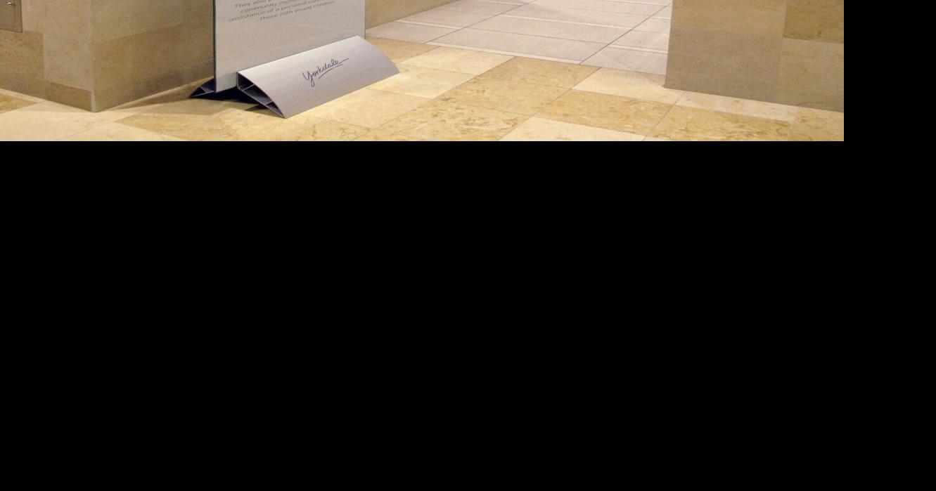 Yorkdale Shopping Centre in North York opens all-gender washroom