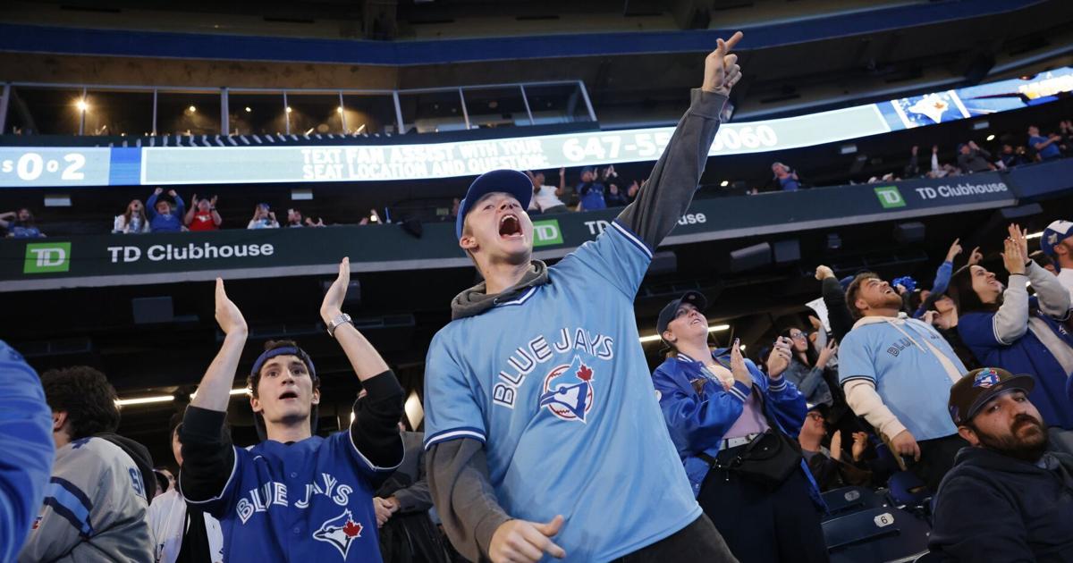Rogers giving away 500 tickets to Blue Jays home opener