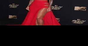 Amber Rose reduces breast size, Things To Do