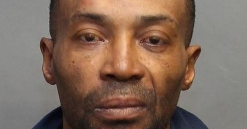 Man wanted for attempted murder after North York hair salon stabbing