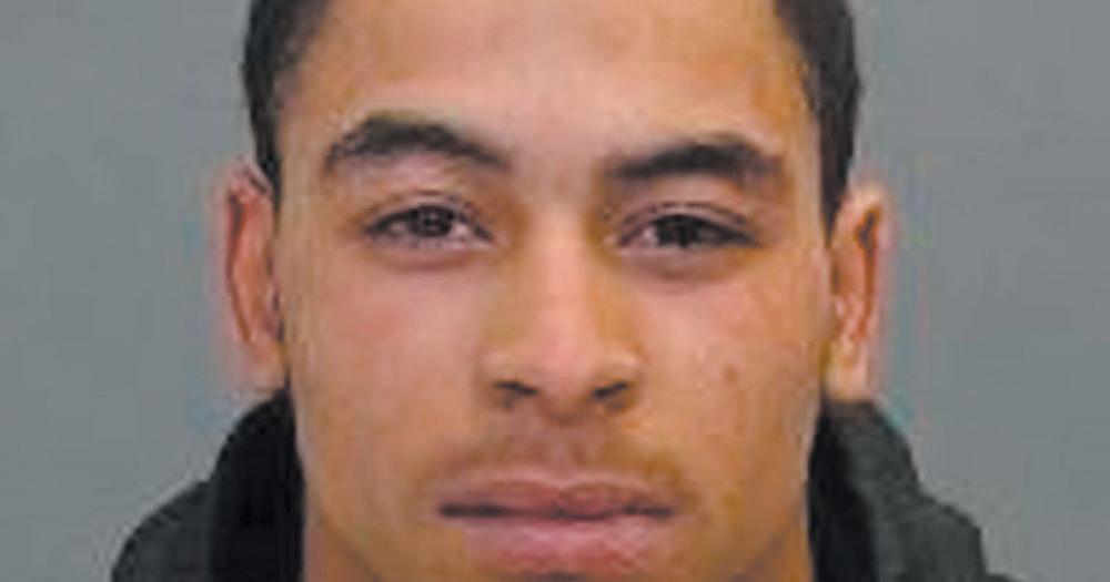 Man turns himself into Toronto police, charged with attempted murder in ...