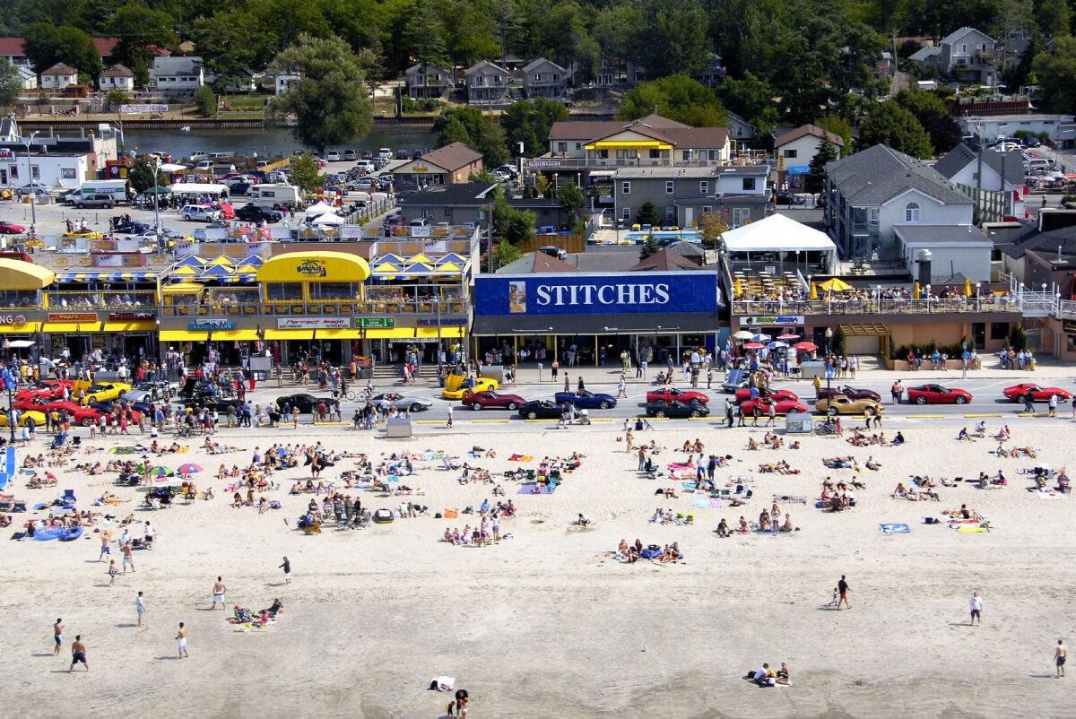 Woman dies in Wasaga Beach while at Beach Area 6