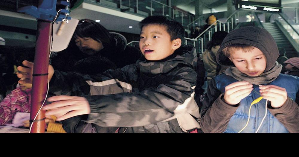 Enthusiasm wanes in Toronto for Earth Hour News(01)