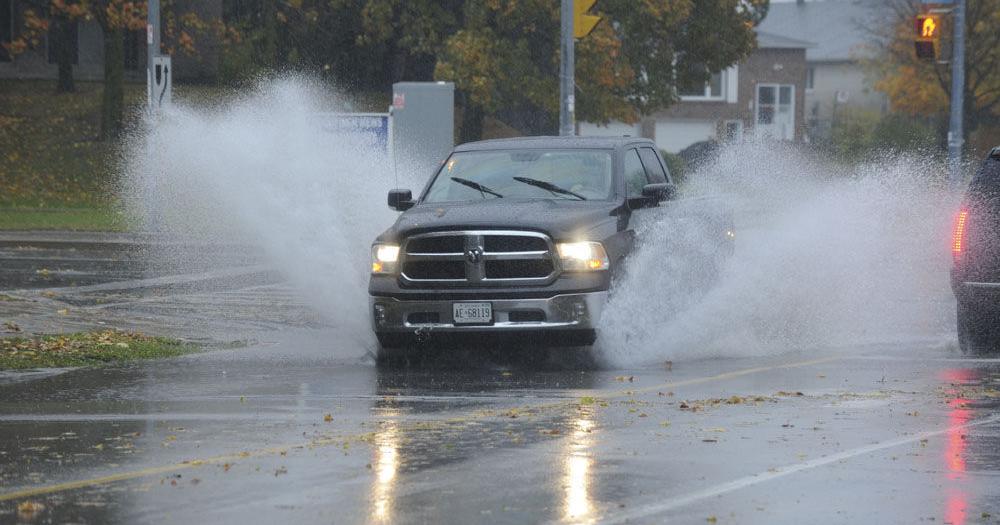 WEATHER ALERT: Severe thunderstorm warning in effect for Toronto and GTA