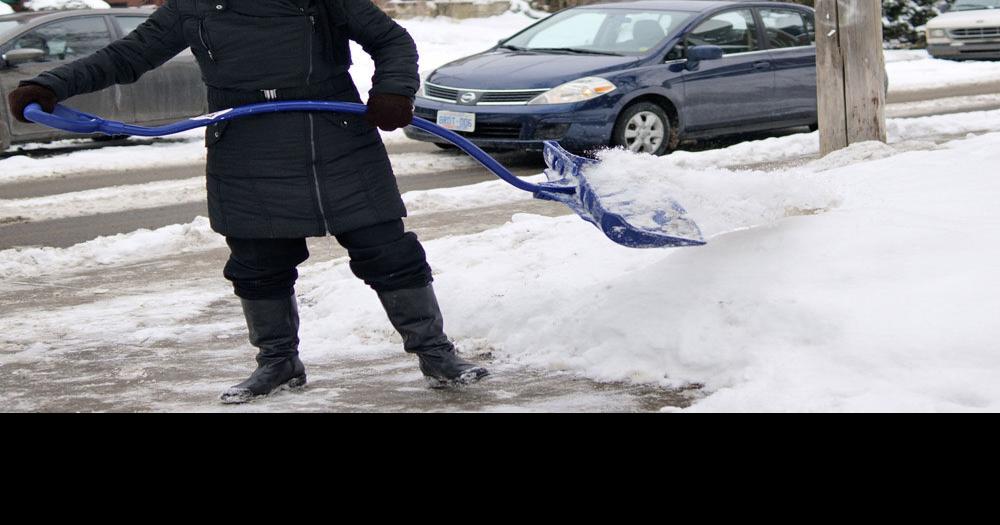 Anti-skid sand  Traction on icy and snow-covered driveways and parking