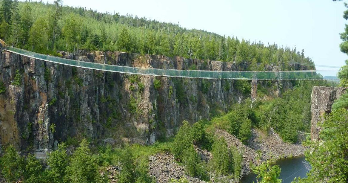 Canada’s longest suspension footbridge hangs over 46 meters above an Ontario canyon with unparalleled natural views