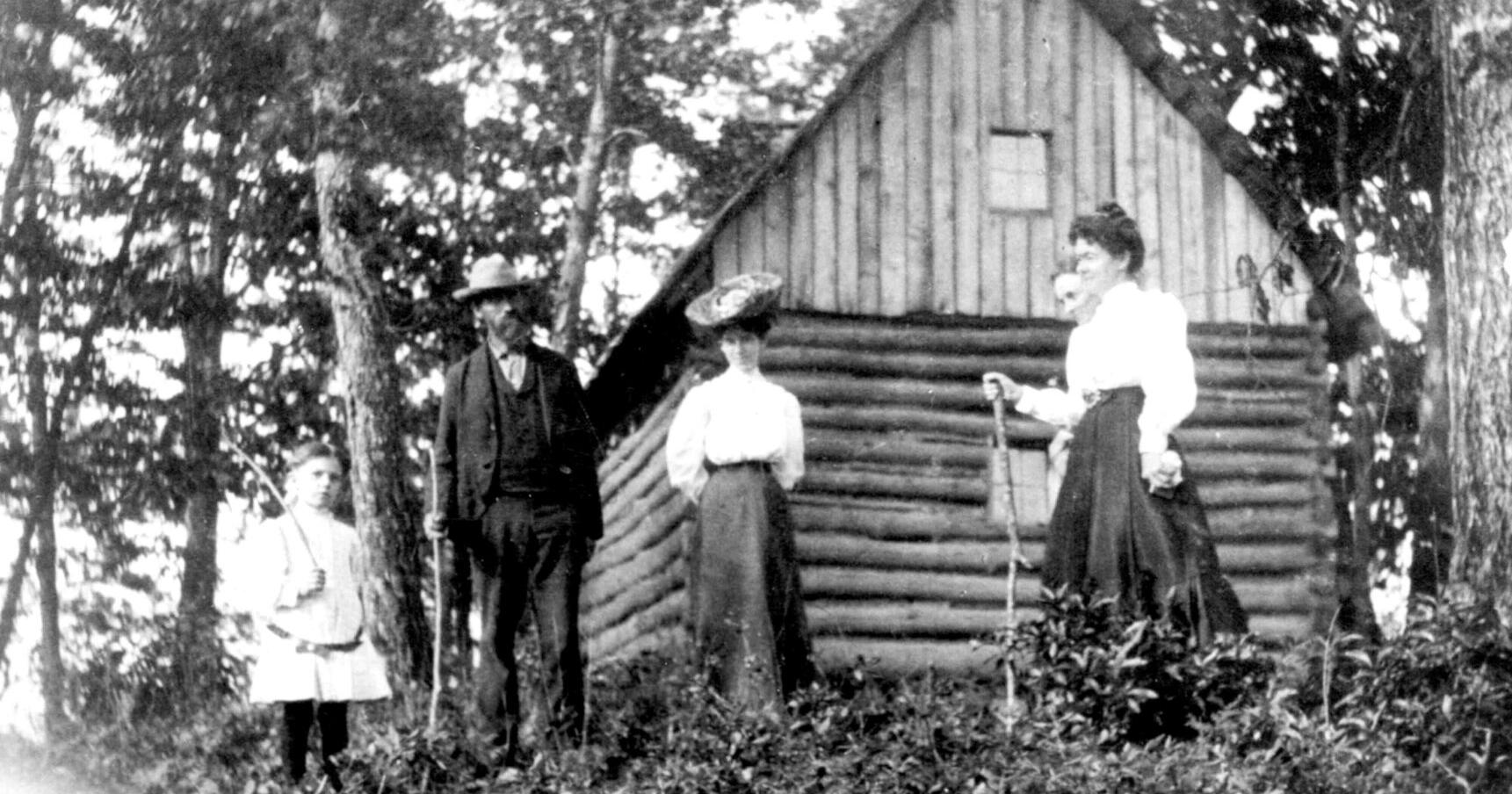 Picturing the Past: the Monarch of Elk Park - Vimarsana News