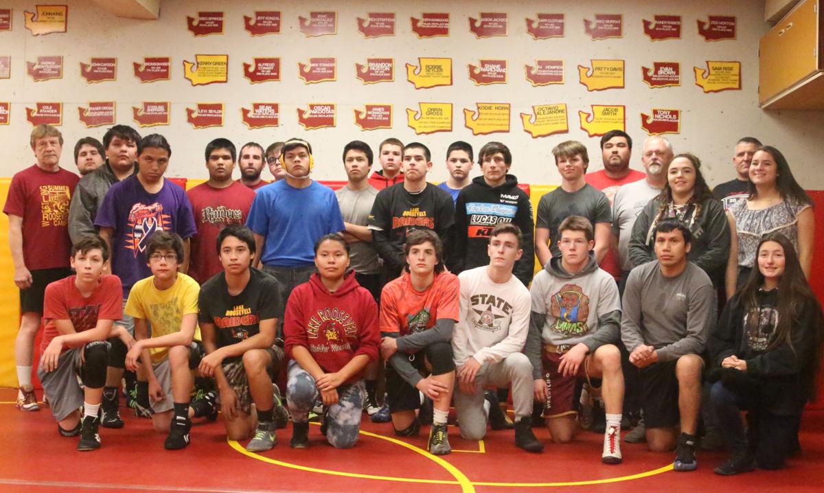 2017 18 Lake Roosevelt High School Varsity Wrestling Team