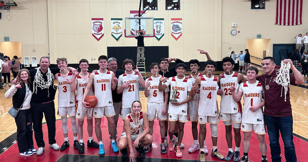 THE ROAD TO STATE: Lake Roosevelt boys rally for 62-61 win over rival ...