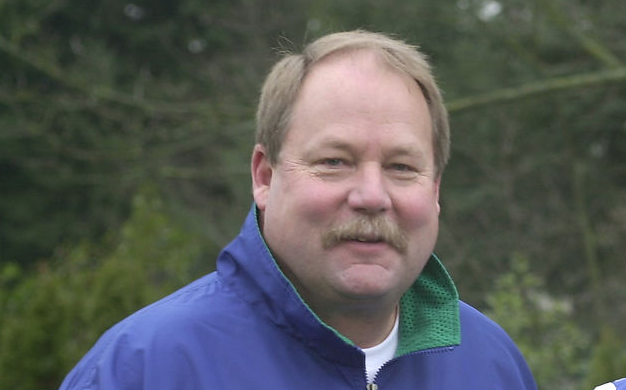 Seahawks Coach Mike Holmgren Honored - The Evangelical Covenant Church