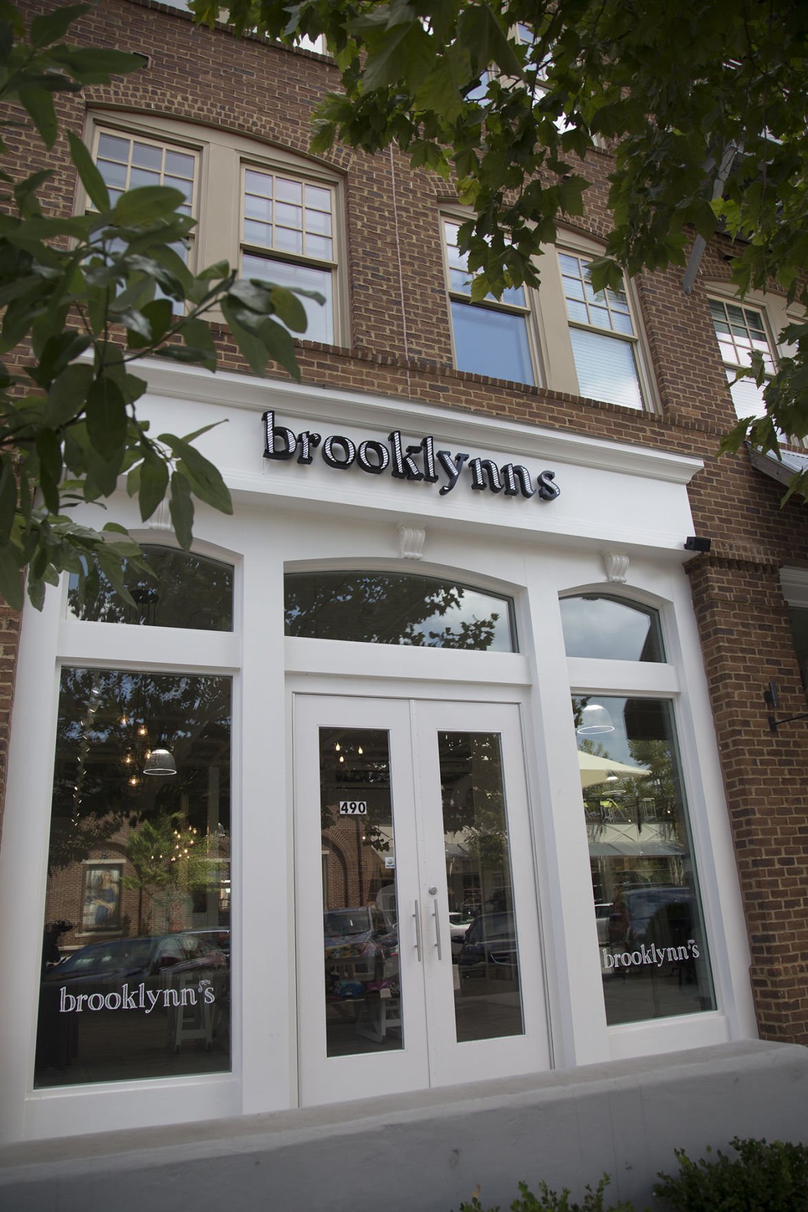 Brooklynn’s boutique expands to downtown Woodstock Local News