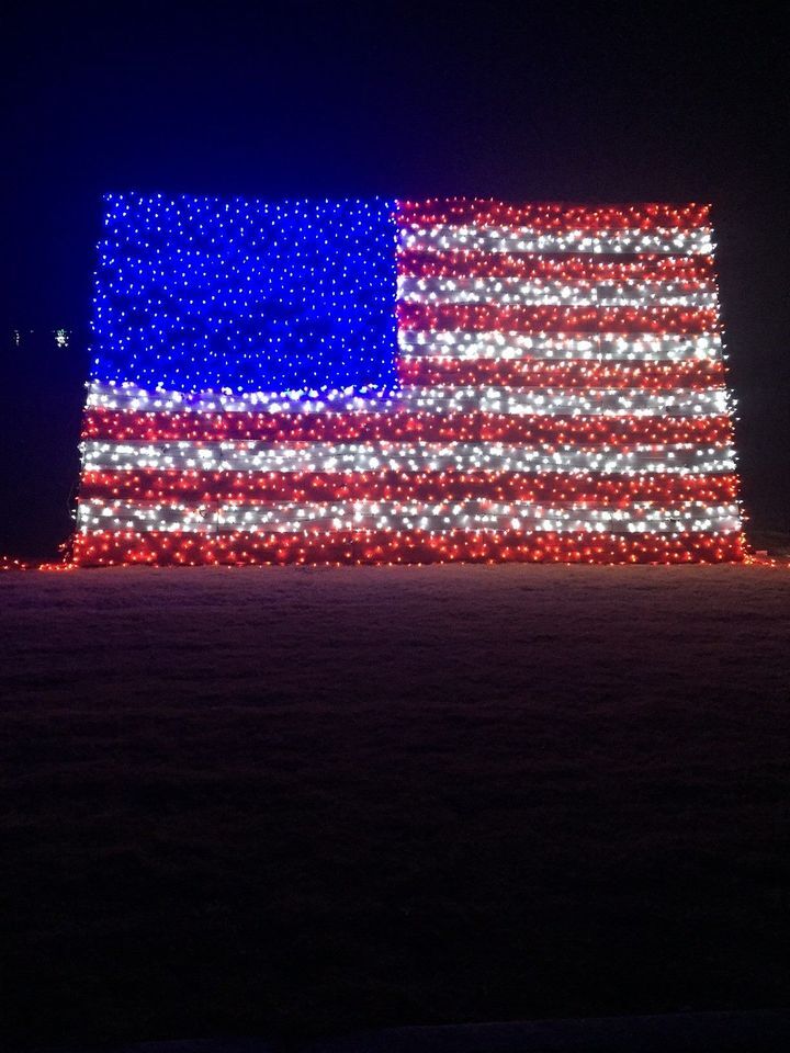 Holiday Lights at Veterans Park open for fourth season Local News