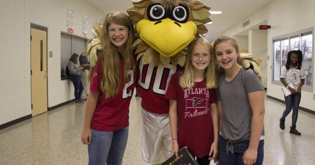 Falcons, Atlanta Community Food Bank promote breakfast at Dean Rusk ...