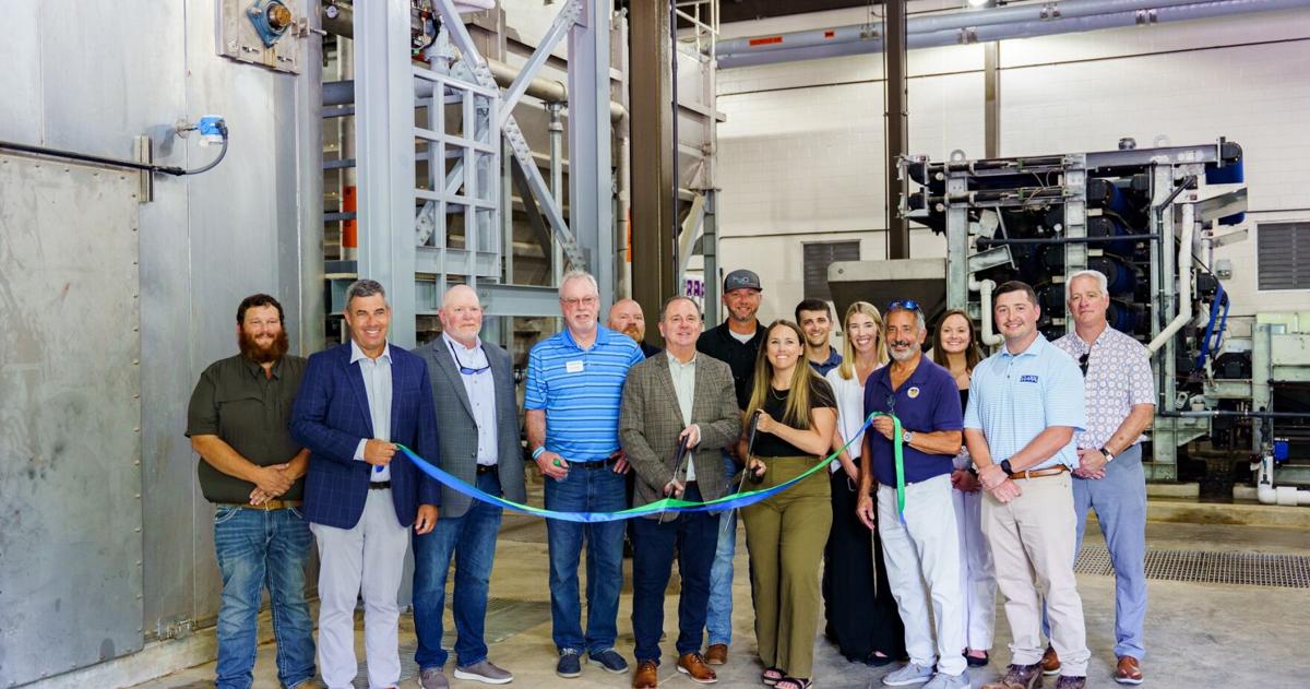 Canton cuts ribbon for new Water Pollution Control Plant