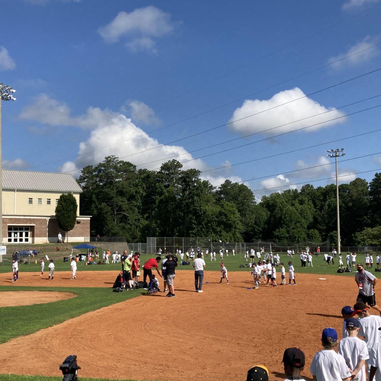 Acuna Jr. helps youths hone baseball skills