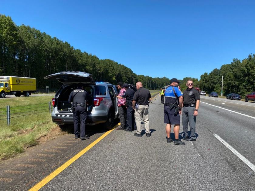 Suspect fleeing Woodstock police crashes into line of vehicles on I575