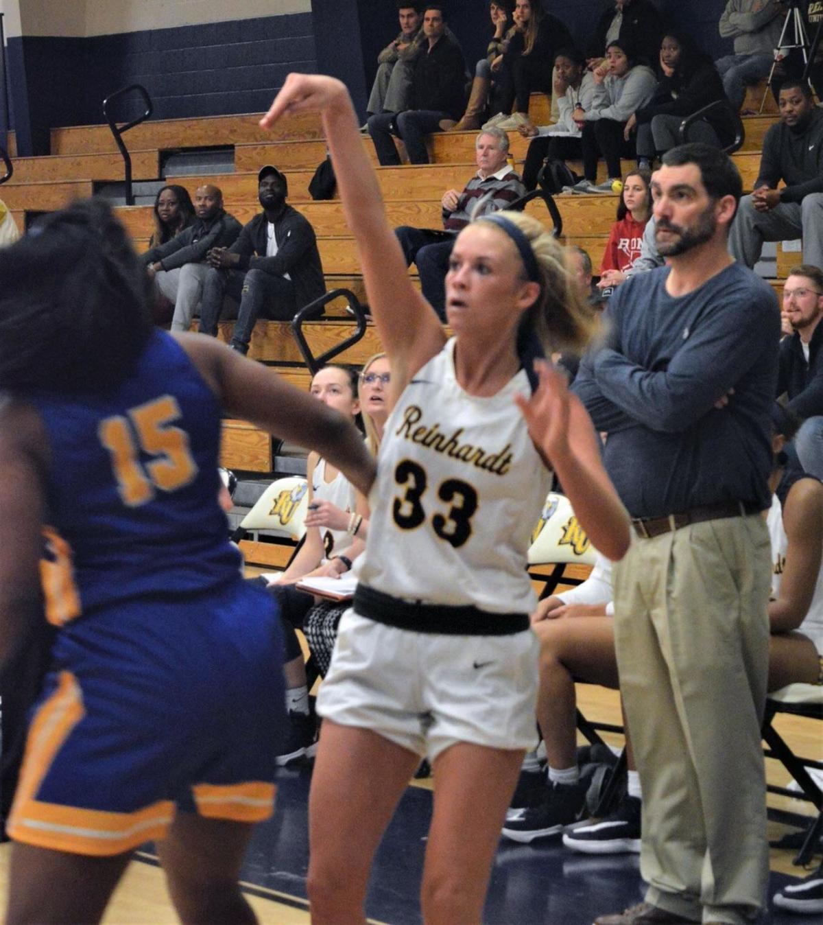 Playing Fast Reinhardt Women S Basketball Off To Best Start In