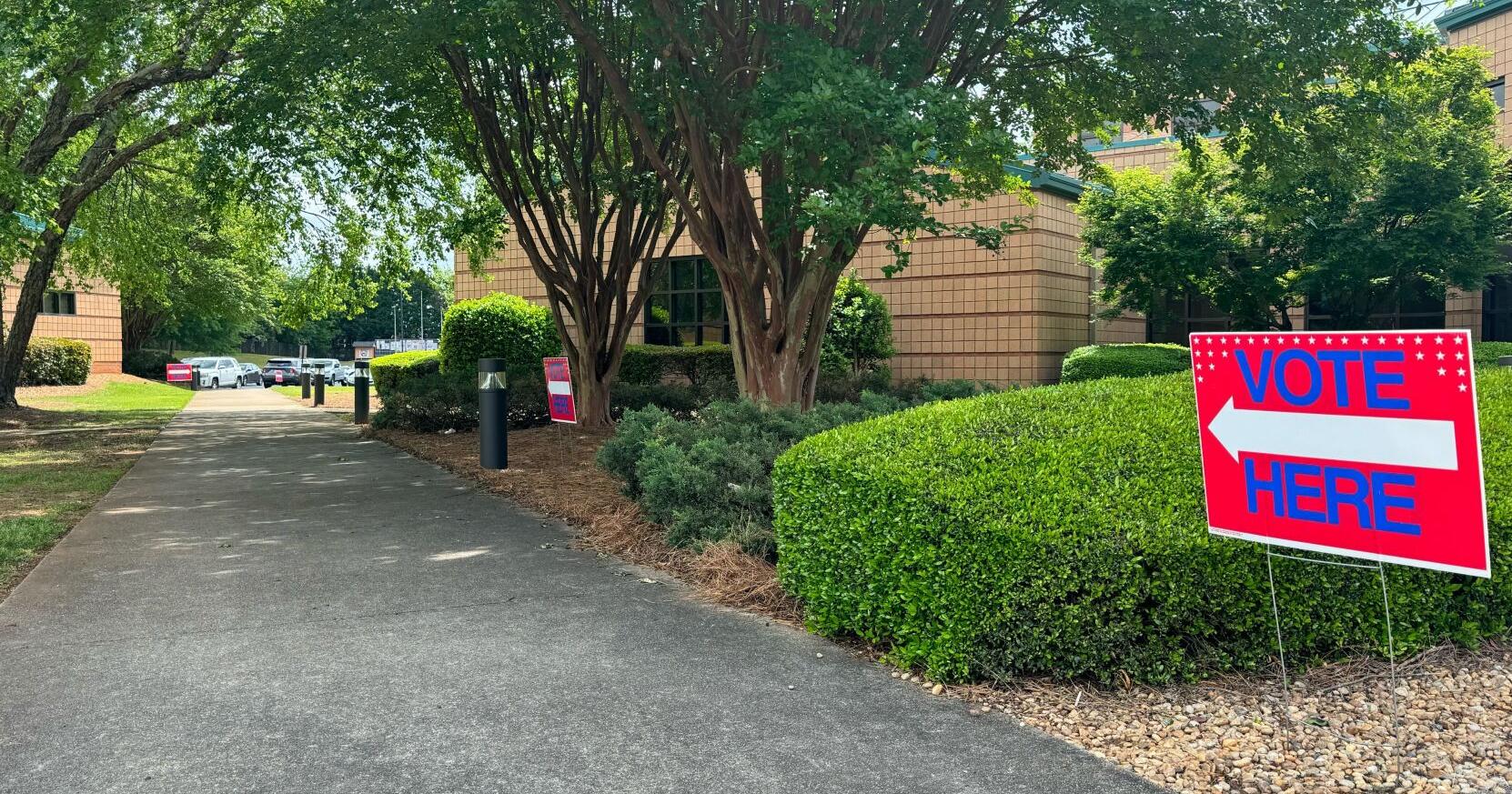 'A Very Slow Voting Day': Early Voting Kicks off in Cherokee - Vimarsana News