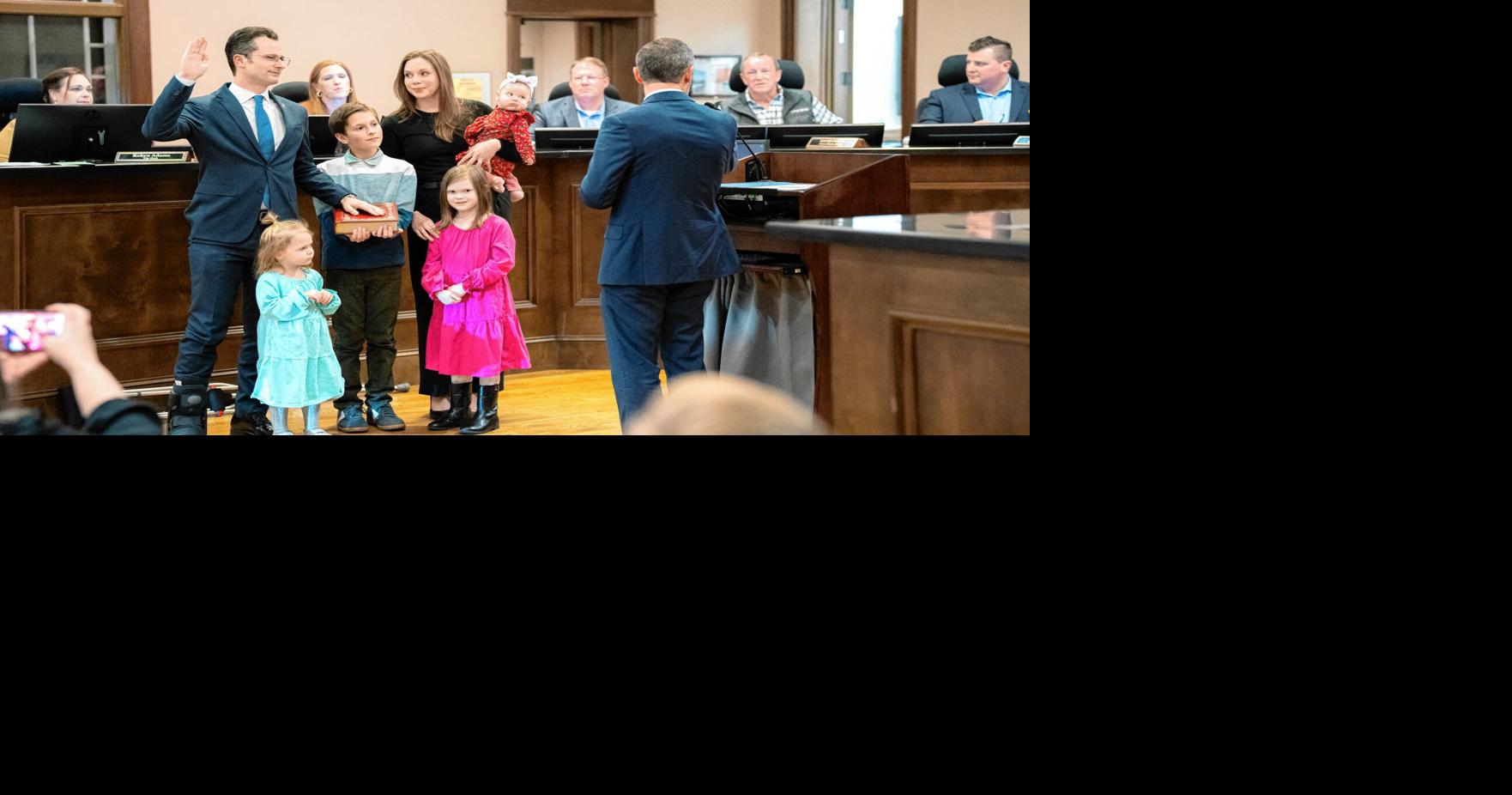 Woodstock elected officials sworn in to serve new terms | Local News ...