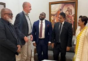 PM, ExxonMobil discuss energy deals