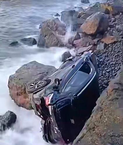 Car plunges over cliff during morning rush in Tobago