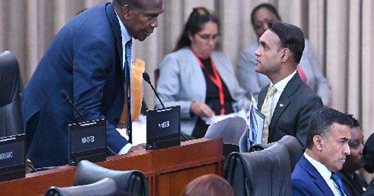 PNM fordert Untersuchung gegen Padarath wegen des Vorfalls im Parlament