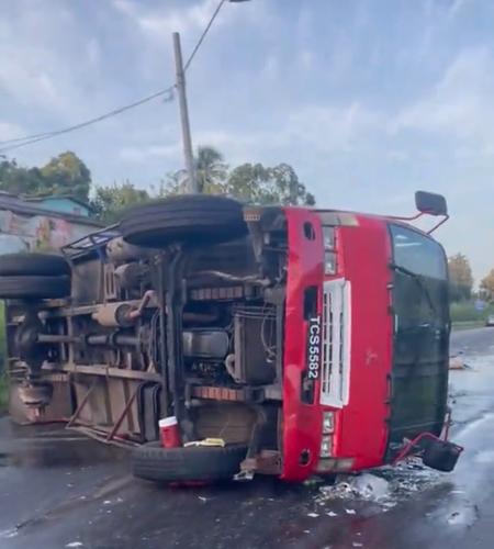 Truck transporting drinks capsizes on the highway