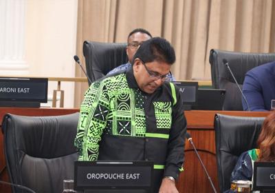 Moonilal, Young apologise for name-calling