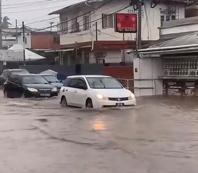 FLOOD CHAOS