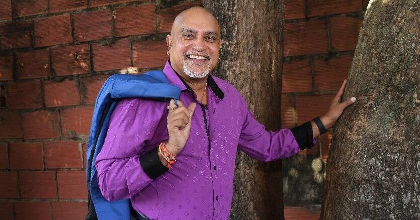 Sex guru turns singer - Vimarsana News