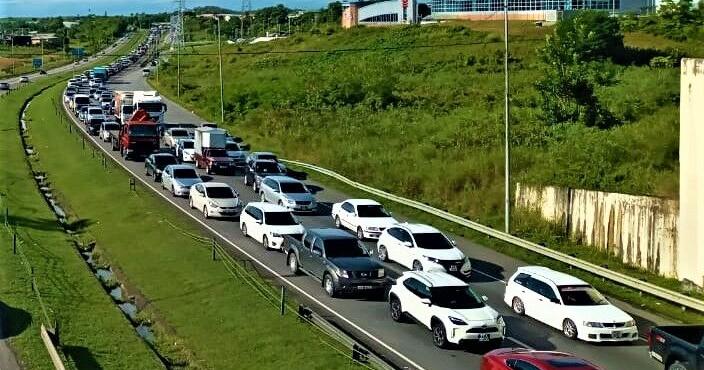 PM: 'Roget, UNC helping 'marauding gangs of metal thieves' | News Extra ...