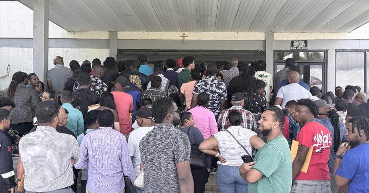 Hundreds line up for energy jobs