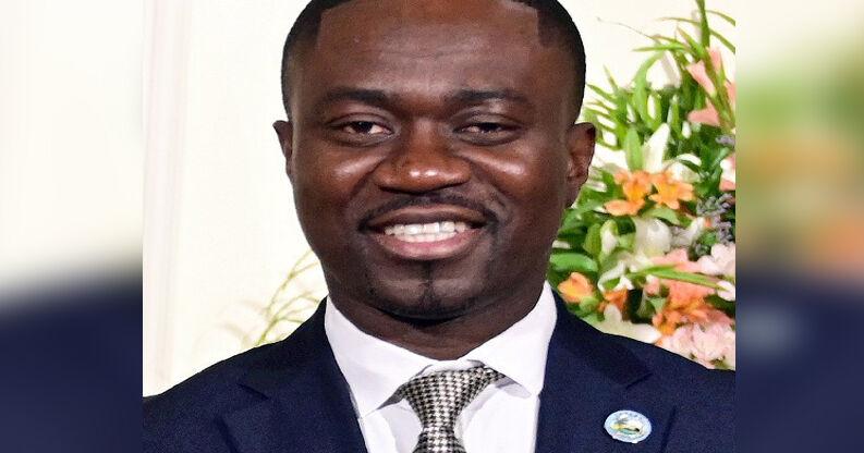 PM makes first official visit to Tobago