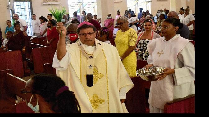 Archbishop, Dottin: Olympic ceremony mocked Christianity