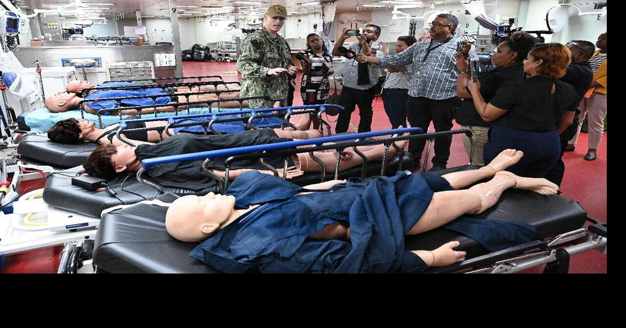 US Navy doctors prepare for ‘500 a day’ at NAPA | News Extra ...