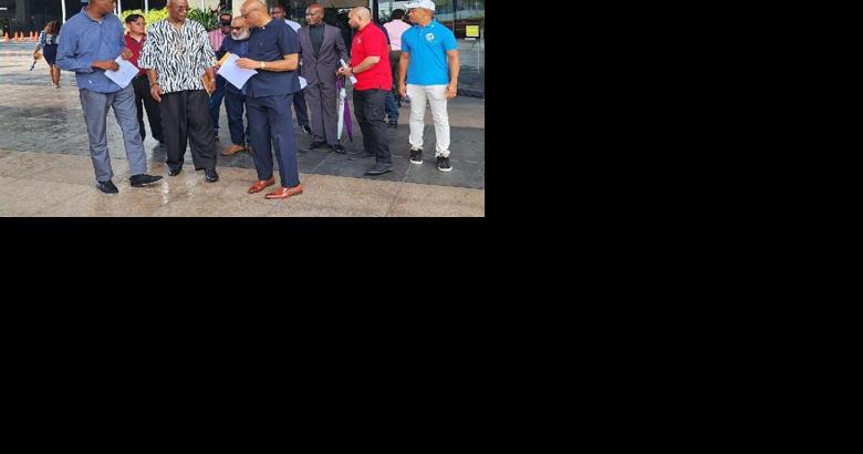 Unions want 'ease-up' from Govt | News Extra | trinidadexpress.com - Vimarsana News