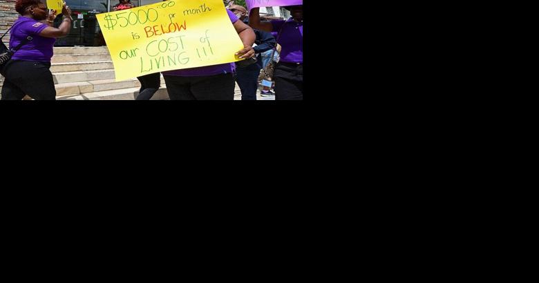 Fed-up TTPost workers march over salary delays - Vimarsana News