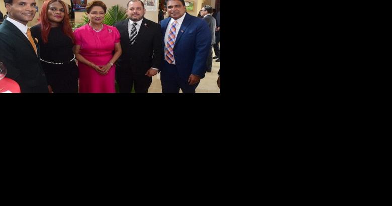 UNC 'ready and willing' to cooperate, says Kamla | News Extra - Vimarsana News