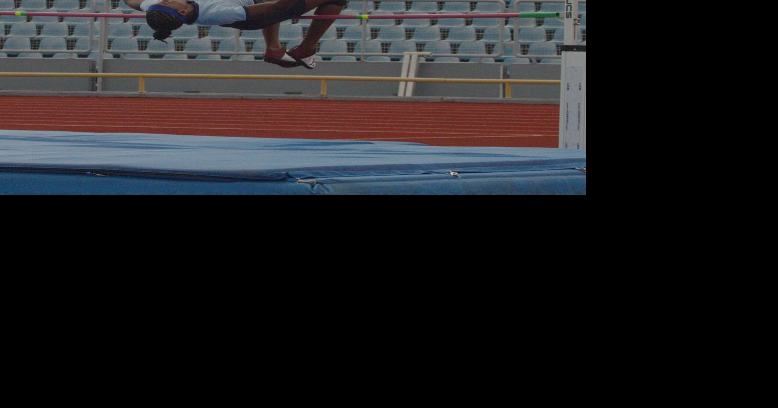 Welch, Perez, Vincent shine at ‘Wright’ meet