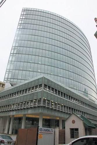 MoE workers walk out over rat droppings