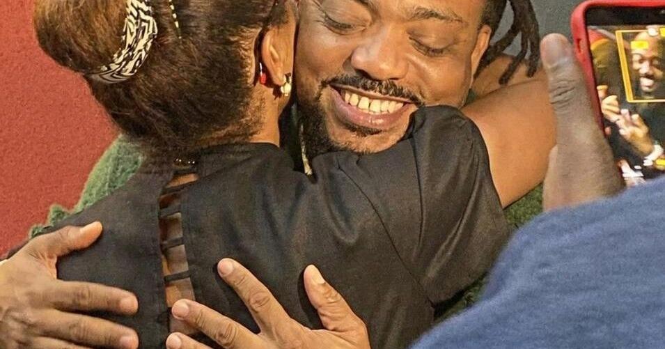 Machel Eyes 12th Road March, Signals Exit