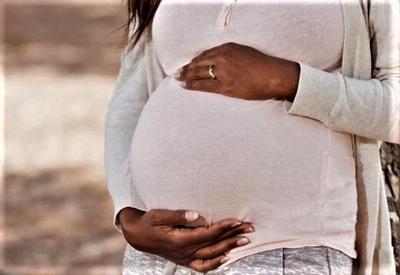 Pregnant woman knifed 15 times