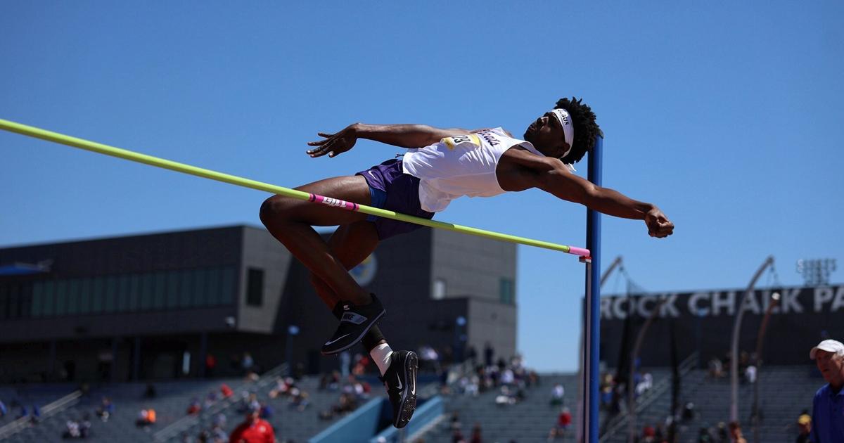 Antoine soaring high Antoine soaring high