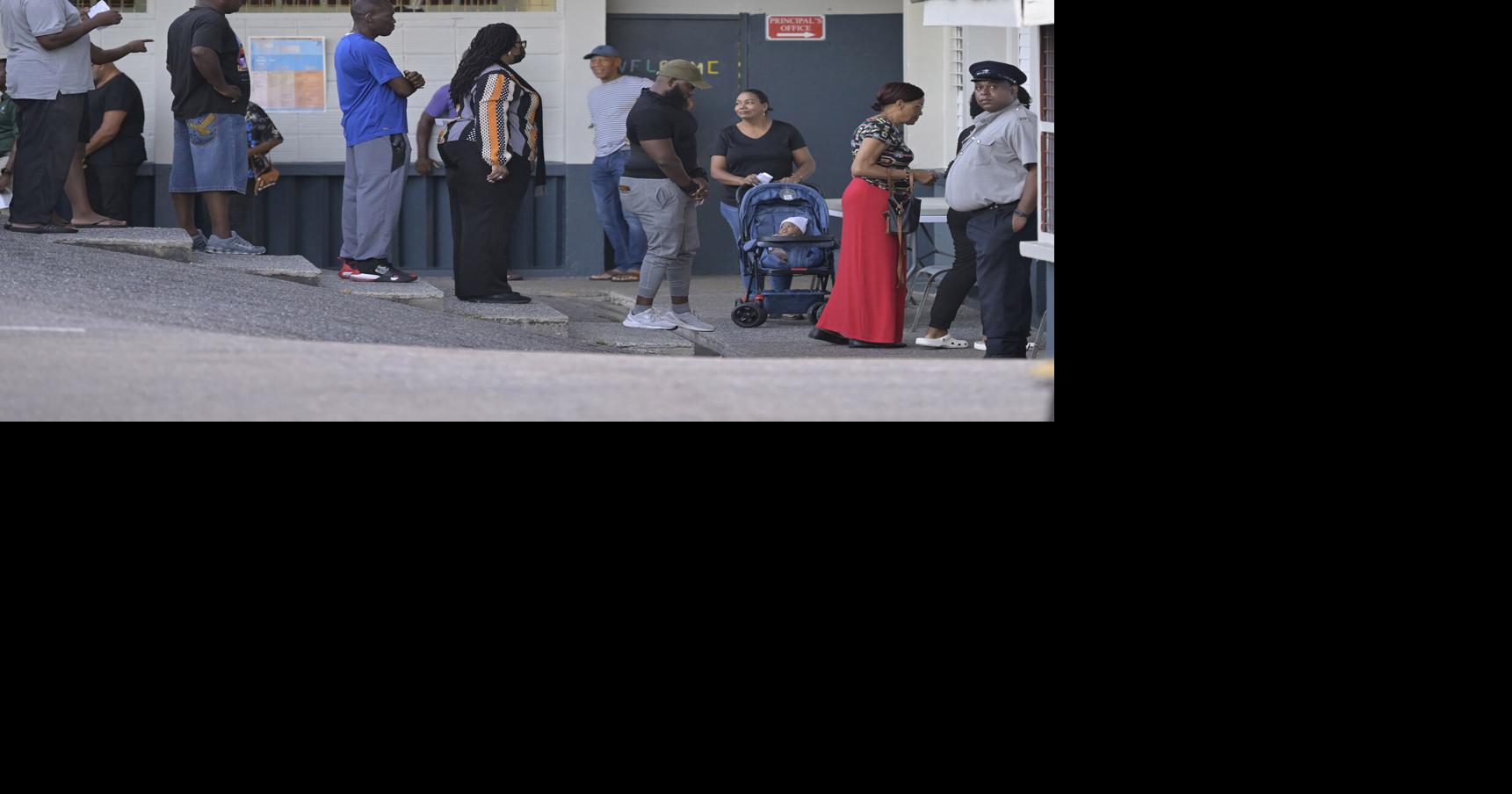 Electors in the line at 6p.m, allowed to vote